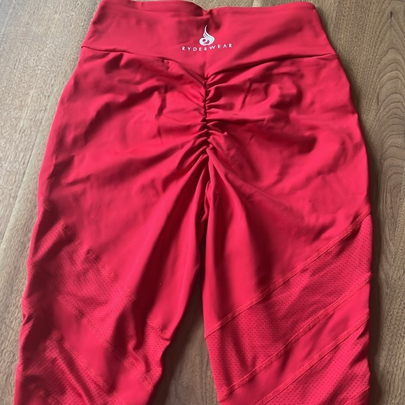 Red Ryderwear scrunch bum Lauren Simpson Leggings discontinued! ♥️💫 size small - Picture 4 of 6